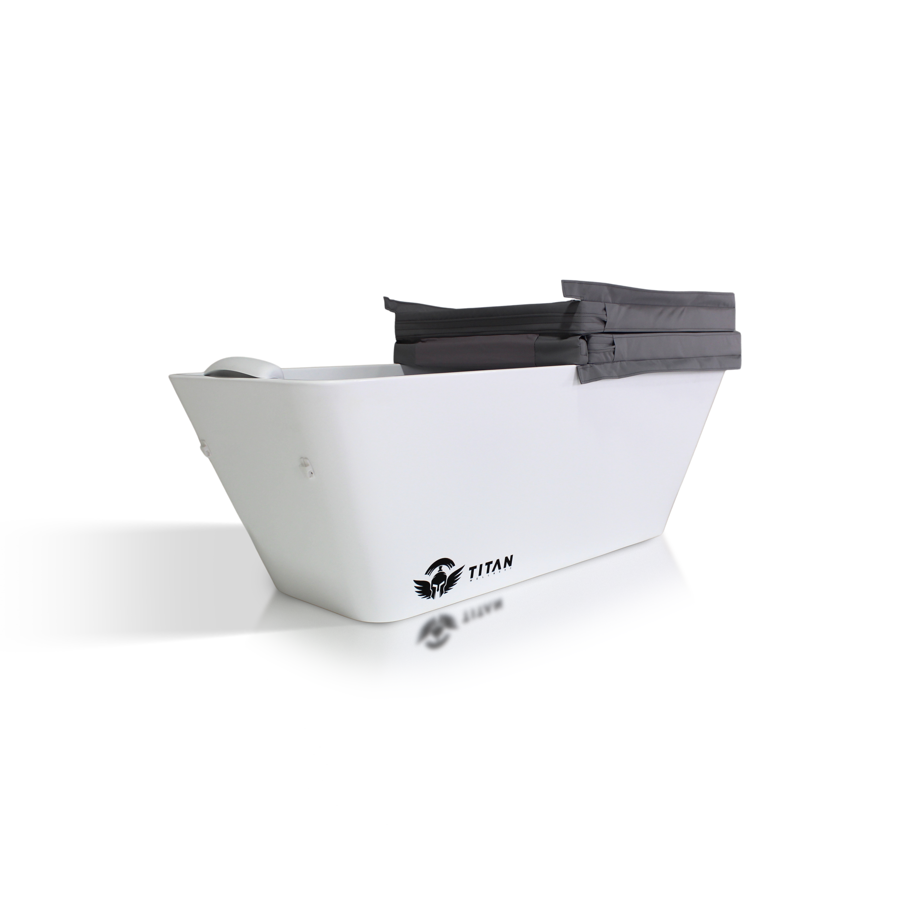 Titan Wellness Apex Acrylic Cold Plunge Tub