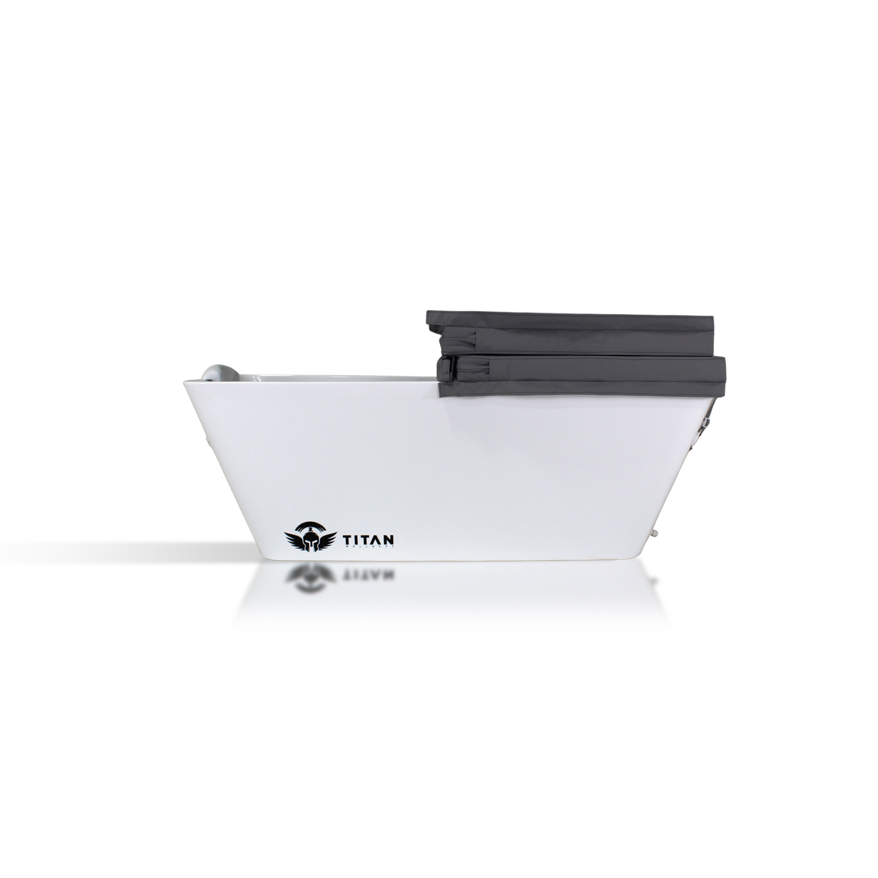 Titan Wellness Apex Acrylic Cold Plunge Tub